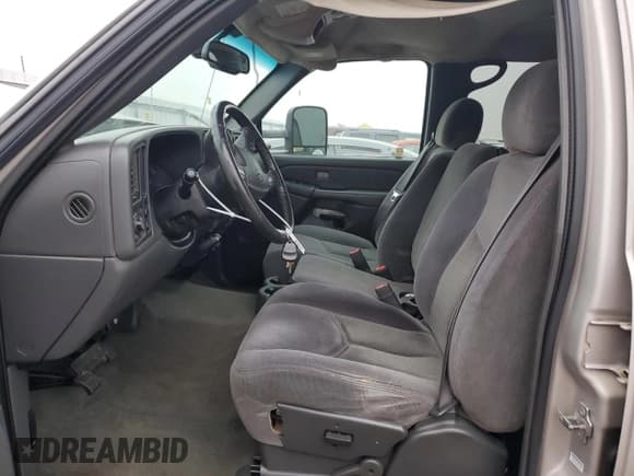 ✅ 2006 Chevrolet Silverado 2500HD LT1 • VIN: 1GCHC23D96F139358 • Лот: 85543204. Опубликован ранее на Copart с пробегом Не указан. Бесплатный доступ к архиву аукционных продаж из США и подробный отчёт об истории автомобиля на DreamBid. Изображение 7.