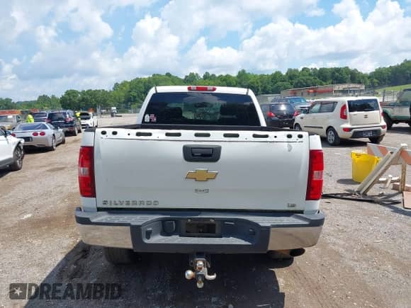 2010 Chevrolet Silverado 2500HD Work Truck z VIN 1GC4KVBG3AF157992, wystawiony jako IAAI lot #42716424 z przebiegiem 195 507 mil mil oraz . Historia ofert i sprzedaży dostępna na DreamBid. Obrazek 16.