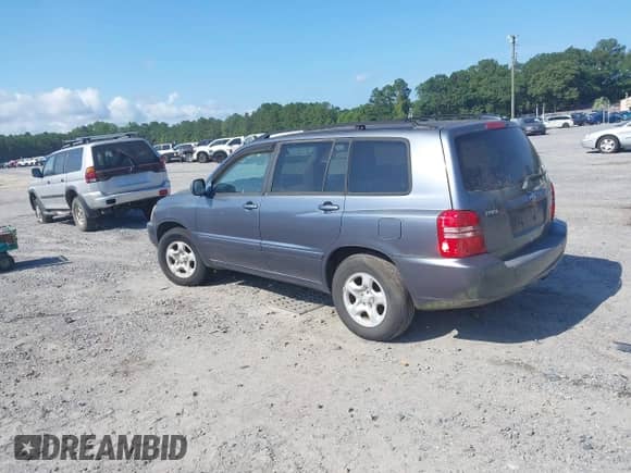 2003 Toyota Highlander with VIN JTEGD21A830066009, listed as a IAAI auction lot 42543516 with 264,635 mi miles and . Bid and sale history available at DreamBid. Image 3.