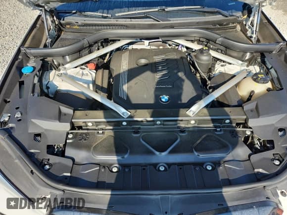 ✅ 2022 BMW X5 sDrive40i • VIN: 5UXCR4C03N9K05304 • Лот: 71310495. Опубликован ранее на Copart с пробегом 58 266 миль. Бесплатный доступ к архиву аукционных продаж из США и подробный отчёт об истории автомобиля на DreamBid. Изображение 12.