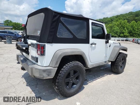 ✅ 2016 Jeep Wrangler Black Bear • VIN: 1C4AJWAG5GL151537 • Lot: 62665455. Wystawiony na Copart z przebiegiem 93 537 mil. Bezpłatny archiwum sprzedaży aukcyjnych z USA i szczegółowy raport historii pojazdu na DreamBid. Zdjęcie 3.