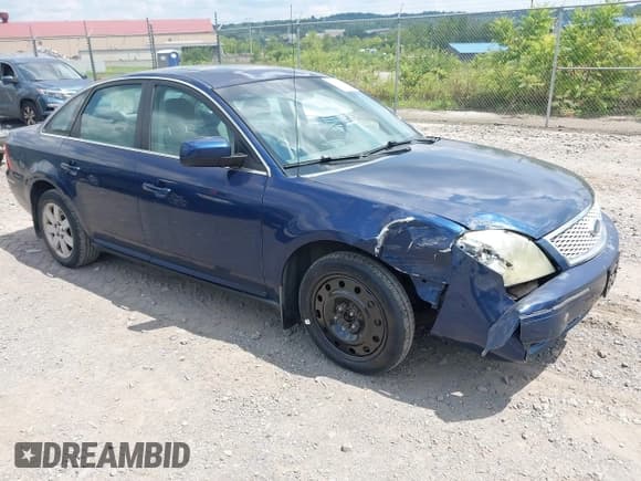 ✅ 2007 Ford Five Hundred SEL • VIN: 1FAHP27177G149554 • Lot: 42861871. Listed on IAAI with 130,868 mi. Free auction sales archive from the USA and detailed vehicle history report at DreamBid. Image 1.