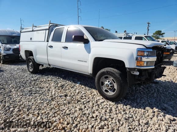 ✅ 2018 Chevrolet Silverado 2500HD Work Truck • VIN: 1GC2CUEGXJZ258052 • Лот: 87223605. Опубликован ранее на Copart с пробегом 213 180 миль. Бесплатный доступ к архиву аукционных продаж из США и подробный отчёт об истории автомобиля на DreamBid. Изображение 4.