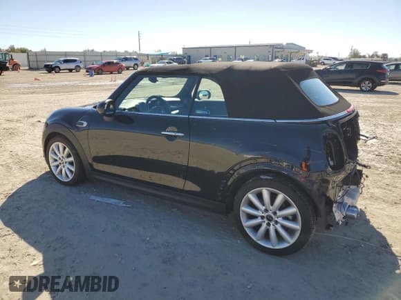 ✅ 2018 MINI Convertible Cooper • VIN: WMWWG5C53J3D00870 • Lot: 42706345. Wystawiony na Copart z przebiegiem 40 115 mil. Bezpłatny archiwum sprzedaży aukcyjnych z USA i szczegółowy raport historii pojazdu na DreamBid. Zdjęcie 2.