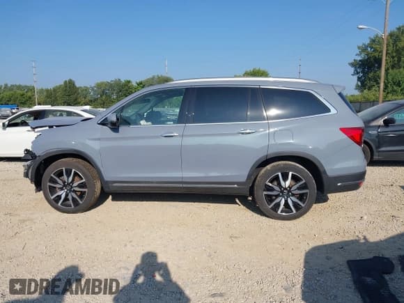 ✅ 2022 Honda Pilot Touring 7-Passenger • VIN: 5FNYF6H69NB054032 • Лот: 42959367. Опубликован ранее на IAAI с пробегом 12 013 миль. Бесплатный доступ к архиву аукционных продаж из США и подробный отчёт об истории автомобиля на DreamBid. Изображение 15.