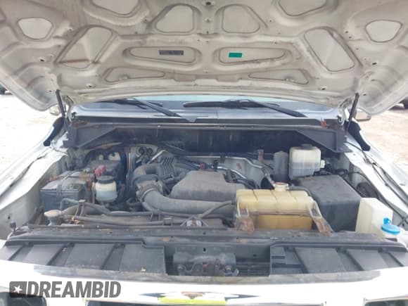 ✅ 2012 Nissan NV SV • VIN: 1N6BF0KY5CN101954 • Lot: 42218617. Wystawiony na IAAI z przebiegiem 328 107 mil. Bezpłatny archiwum sprzedaży aukcyjnych z USA i szczegółowy raport historii pojazdu na DreamBid. Zdjęcie 10.