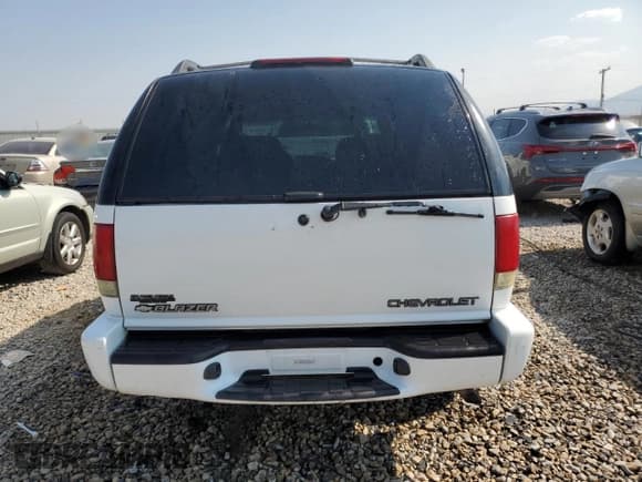 ✅ 2001 Chevrolet Blazer LT • VIN: 1GNDT13W01K243402 • Lot: 65864394. Wystawiony na Copart z przebiegiem 145 004 mil. Bezpłatny archiwum sprzedaży aukcyjnych z USA i szczegółowy raport historii pojazdu na DreamBid. Zdjęcie 6.