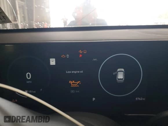 2024 Hyundai Kona SEL with VIN KM8HC3AB3RU124471, listed as a Copart auction lot 84063434 with 5,762 mi miles and Salvage title. Bid and sale history available at DreamBid. Image 9.