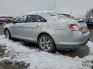 ✅ 2010 Ford Taurus Limited • VIN: 1FAHP2FW4AG122252 • Лот: 94978985. Опубликован ранее на Copart с пробегом 195 092 миль. Бесплатный доступ к архиву аукционных продаж из США и подробный отчёт об истории автомобиля на DreamBid. Изображение 2.