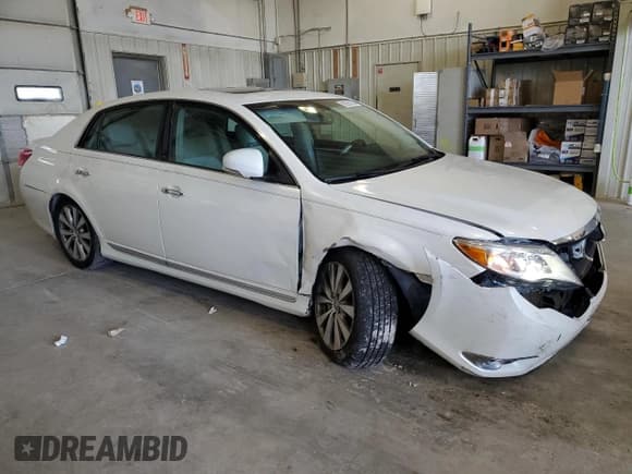 ✅ 2011 Toyota Avalon Limited • VIN: 4T1BK3DB1BU433933 • Lot: 90265225. Listed on Copart with 106,345 mi. Free auction sales archive from the USA and detailed vehicle history report at DreamBid. Image 4.