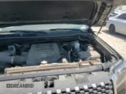 ✅ 2021 Toyota Tundra SR • VIN: 5TFRY5F11MX294132 • Lot: 69214415. Wystawiony na Copart z przebiegiem 20 654 mil. Bezpłatny archiwum sprzedaży aukcyjnych z USA i szczegółowy raport historii pojazdu na DreamBid. Zdjęcie 13.