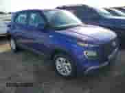 2021 Hyundai Venue SE z VIN KMHRB8A33MU073561, wystawiony jako Copart lot #73851384 z przebiegiem 26 970 mil mil oraz Nie do naprawy • Non repairable. Historia ofert i sprzedaży dostępna na DreamBid. Obrazek 4.