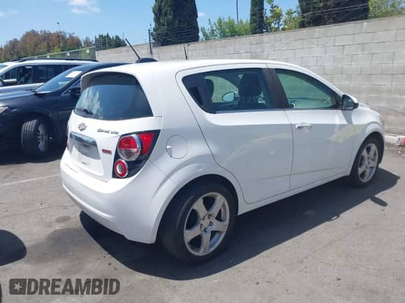 2016 Chevrolet Sonic LTZ с VIN 1G1JE6SB1G4159886, выставлен на аукционе IAAI как лот 42267579 с пробегом 73 186 миль миль и . История ставок и продаж доступна на DreamBid. Изображение 4.