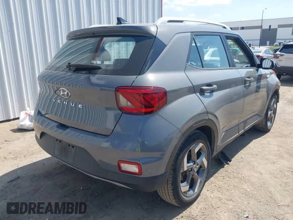 2021 Hyundai Venue SEL z VIN KMHRC8A30MU105444, wystawiony jako IAAI lot #43313410 z przebiegiem 57 233 mil mil oraz . Historia ofert i sprzedaży dostępna na DreamBid. Obrazek 4.