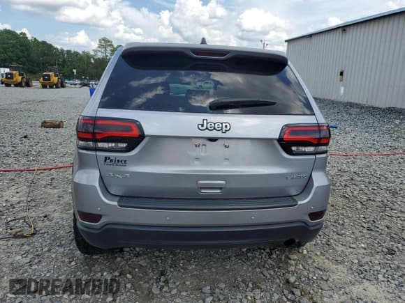 ✅ 2019 Jeep Grand Cherokee Upland • VIN: 1C4RJFAGXKC820333 • Lot: 68912085. Listed on Copart with 71,637 mi. Free auction sales archive from the USA and detailed vehicle history report at DreamBid. Image 6.
