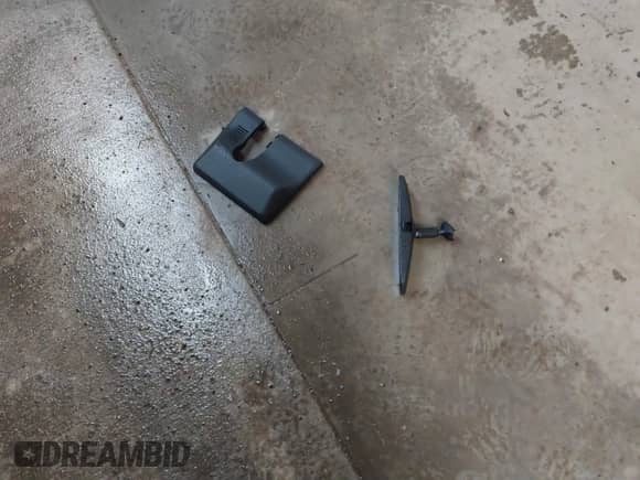 2024 Hyundai Santa Fe SE с VIN 5NMP14GL6RH050076, выставлен на аукционе IAAI как лот 41582793 с пробегом 14 344 миль миль и . История ставок и продаж доступна на DreamBid. Изображение 12.