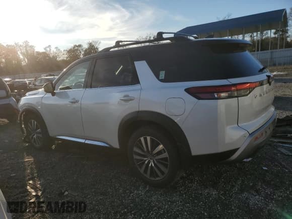 ✅ 2022 Nissan Pathfinder Platinum • VIN: 5N1DR3DH9NC227536 • Lot: 82574524. Listed on Copart with 65,706 mi. Free auction sales archive from the USA and detailed vehicle history report at DreamBid. Image 2.