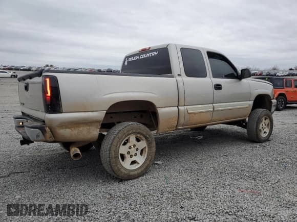 ✅ 2006 Chevrolet Silverado 1500 LT1 • VIN: 1GCEC19T26Z200883 • Лот: 49332275. Опубликован ранее на Copart с пробегом 138 120 миль. Бесплатный доступ к архиву аукционных продаж из США и подробный отчёт об истории автомобиля на DreamBid. Изображение 3.