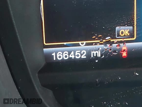 ✅ 2014 Ford Explorer XLT • VIN: 1FM5K7D84EGC47234 • Lot: 42165805. Wystawiony na IAAI z przebiegiem 166 452 mil. Bezpłatny archiwum sprzedaży aukcyjnych z USA i szczegółowy raport historii pojazdu na DreamBid. Zdjęcie 7.