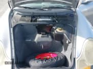 ✅ 2000 Porsche Boxster • VIN: WP0CA2984YU622605 • Lot: 43609833. Listed on IAAI with 134,005 mi. Free auction sales archive from the USA and detailed vehicle history report at DreamBid. Image 10.