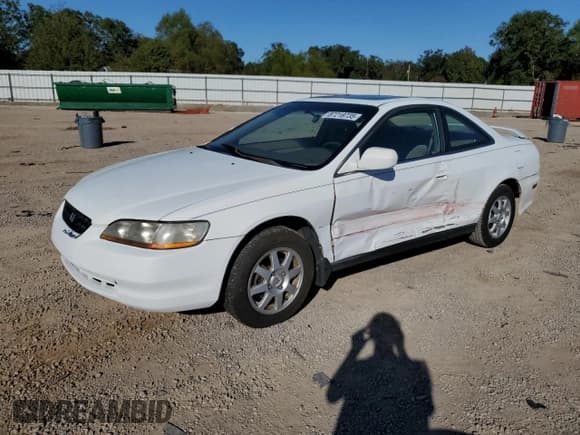 ✅ 2002 Honda Accord SE • VIN: 1HGCG32012A021459 • Lot: 87218735. Listed on Copart with 144,172 mi. Free auction sales archive from the USA and detailed vehicle history report at DreamBid. Image 1.