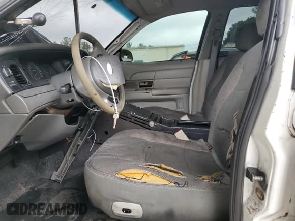 ✅ 2003 Ford Police Interceptor Street Appear • VIN: 2FAFP71W43X125208 • Lot: 55938725. Listed on Copart with 139,141 mi. Free auction sales archive from the USA and detailed vehicle history report at DreamBid. Image 7.