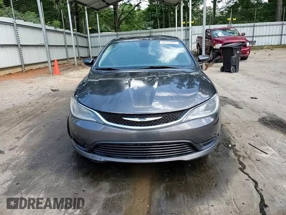✅ 2016 Chrysler 200 LX • VIN: 1C3CCCFB4GN188652 • Lot: 64172685. Wystawiony na Copart z przebiegiem 167 248 mil. Bezpłatny archiwum sprzedaży aukcyjnych z USA i szczegółowy raport historii pojazdu na DreamBid. Zdjęcie 13.