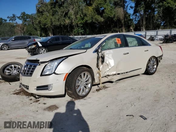 ✅ 2014 Cadillac XTS Luxury • VIN: 2G61M5S33E9225901 • Lot: 86812595. Wystawiony na Copart z przebiegiem Nie podano. Bezpłatny archiwum sprzedaży aukcyjnych z USA i szczegółowy raport historii pojazdu na DreamBid. Zdjęcie 1.