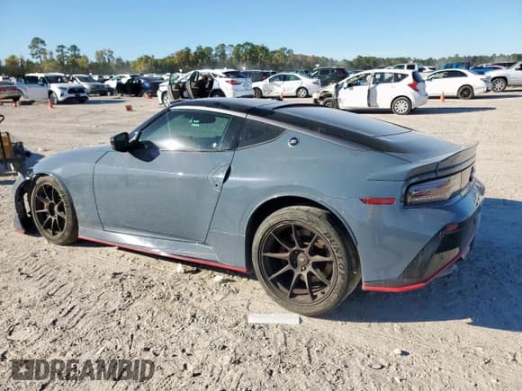 ✅ 2024 Nissan Z Nismo • VIN: JN1BZ4CH6RM363130 • Lot: 91694225. Wystawiony na Copart z przebiegiem 12 816 mil. Bezpłatny archiwum sprzedaży aukcyjnych z USA i szczegółowy raport historii pojazdu na DreamBid. Zdjęcie 2.