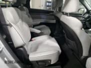 ✅ 2023 Hyundai Palisade SEL • VIN: KM8R4DGE3PU612048 • Lot: 42352885. Listed on Copart with 26,946 mi. Free auction sales archive from the USA and detailed vehicle history report at DreamBid. Image 11.