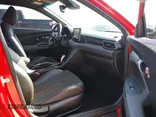 2019 Hyundai Veloster 2.0 z VIN KMHTG6AF7KU009414, wystawiony jako IAAI lot #41506533 z przebiegiem 85 172 mil mil oraz . Historia ofert i sprzedaży dostępna na DreamBid. Obrazek 5.