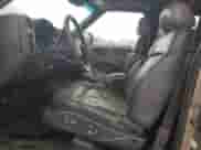 2001 Chevrolet Blazer LT z VIN 1GNDT13W212207596, wystawiony jako Copart lot #76174454 z przebiegiem 139 367 mil mil oraz Nie do naprawy • Non repairable. Historia ofert i sprzedaży dostępna na DreamBid. Obrazek 7.