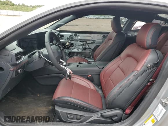 ✅ 2025 Ford Mustang GT • VIN: 1FA6P8CF2S5406264 • Lot: 71981365. Listed on Copart with 892 mi. Free auction sales archive from the USA and detailed vehicle history report at DreamBid. Image 7.