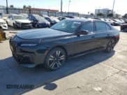 ✅ 2023 BMW 7 Series 760i xDrive • VIN: WBA33EJ04PCN31904 • Лот: 71532895. Опубликован ранее на Copart с пробегом 2 127 миль. Бесплатный доступ к архиву аукционных продаж из США и подробный отчёт об истории автомобиля на DreamBid. Изображение 1.