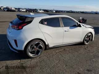 2019 Hyundai Veloster Turbo R-Spec с VIN KMHTH6AB4KU011194, выставлен на аукционе Copart как лот 76710134 с пробегом 50 026 миль миль и Списание • Salvage title. История ставок и продаж доступна на DreamBid. Изображение 3.