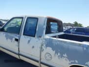 ✅ 1992 Chevrolet Silverado 1500 • VIN: 2GCEK19K1N1174682 • Лот: 42358338. Опубликован ранее на IAAI с пробегом 235 801 миль. Бесплатный доступ к архиву аукционных продаж из США и подробный отчёт об истории автомобиля на DreamBid. Изображение 6.