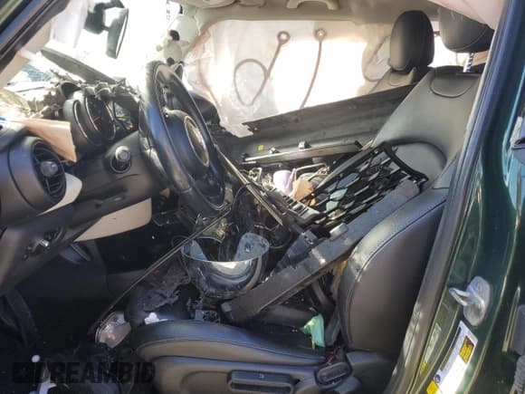 ✅ 2016 MINI Hardtop 4 Door S • VIN: WMWXU3C56G2D28999 • Lot: 90365945. Wystawiony na Copart z przebiegiem 76 228 mil. Bezpłatny archiwum sprzedaży aukcyjnych z USA i szczegółowy raport historii pojazdu na DreamBid. Zdjęcie 7.