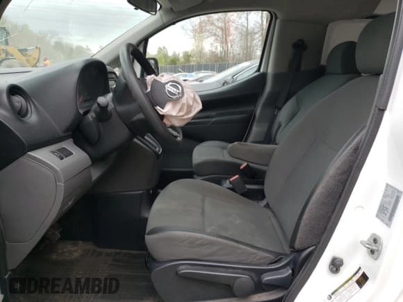 ✅ 2016 Nissan NV200 S • VIN: 3N6CM0KN7GK699198 • Lot: 51752115. Listed on Copart with 134,440 mi. Free auction sales archive from the USA and detailed vehicle history report at DreamBid. Image 7.