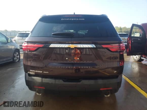 2022 Chevrolet Traverse LT Cloth z VIN 1GNEVGKW6NJ182247, wystawiony jako Copart lot #80660375 z przebiegiem 33 302 mil mil oraz Szkoda całkowita • Salvage title. Historia ofert i sprzedaży dostępna na DreamBid. Obrazek 6.