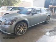 ✅ 2006 Dodge Magnum R/T • VIN: 2D4GZ57226H382340 • Lot: 43641203. Wystawiony na IAAI z przebiegiem 200 037 mil. Bezpłatny archiwum sprzedaży aukcyjnych z USA i szczegółowy raport historii pojazdu na DreamBid. Zdjęcie 2.