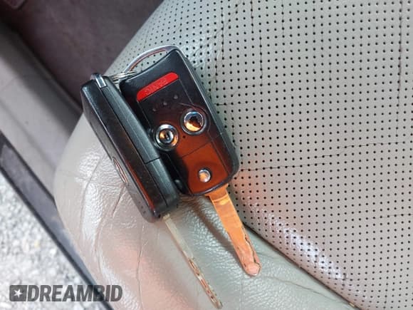 ✅ 2011 Acura RDX Technology • VIN: 5J8TB1H58BA007600 • Lot: 42142886. Listed on IAAI with 120,563 mi. Free auction sales archive from the USA and detailed vehicle history report at DreamBid. Image 11.