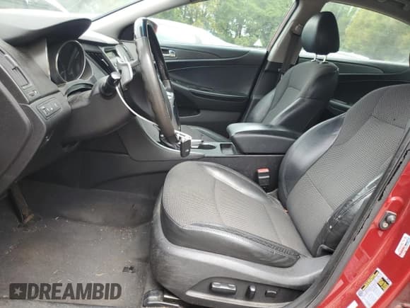 ✅ 2011 Hyundai Sonata SE • VIN: 5NPEC4AC0BH260725 • Lot: 73853884. Listed on Copart with 232,178 mi. Free auction sales archive from the USA and detailed vehicle history report at DreamBid. Image 7.