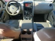 ✅ 2007 Ford Explorer XLT • VIN: 1FMEU63E37UB61090 • Лот: 80062655. Опубликован ранее на Copart с пробегом 153 427 миль. Бесплатный доступ к архиву аукционных продаж из США и подробный отчёт об истории автомобиля на DreamBid. Изображение 8.