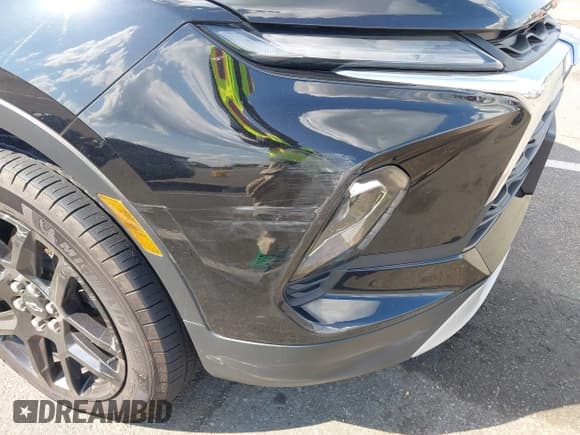 ✅ 2023 Chevrolet Blazer LT • VIN: 3GNKBHR42PS221987 • Lot: 42786132. Wystawiony na IAAI z przebiegiem 17 087 mil. Bezpłatny archiwum sprzedaży aukcyjnych z USA i szczegółowy raport historii pojazdu na DreamBid. Zdjęcie 6.