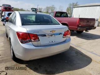 ✅ 2016 Chevrolet Cruze LT • VIN: 1G1PE5SB7G7161435 • Lot: 49105743. Listed on Copart with 61,066 mi. Free auction sales archive from the USA and detailed vehicle history report at DreamBid. Image 6.