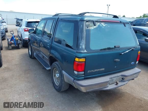 ✅ 1997 Ford Explorer XLT • VIN: 1FMDU32P1VZB23113 • Lot: 43014361. Listed on IAAI with 242,909 mi. Free auction sales archive from the USA and detailed vehicle history report at DreamBid. Image 3.