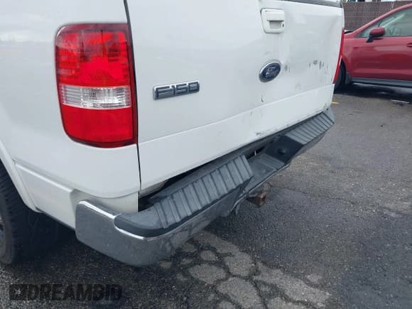 ✅ 2004 Ford F-150 XL • VIN: 1FTPX12524NB48961 • Lot: 43459319. Wystawiony na IAAI z przebiegiem 46 148 mil. Bezpłatny archiwum sprzedaży aukcyjnych z USA i szczegółowy raport historii pojazdu na DreamBid. Zdjęcie 6.