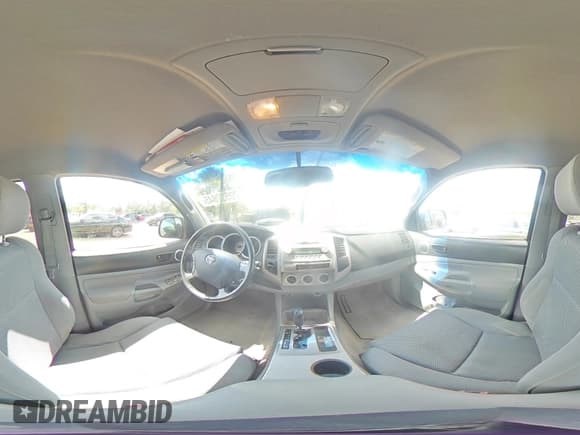 ✅ 2005 Toyota Tacoma • VIN: 5TEMU52N55Z093231 • Lot: 70532845. Listed on Copart with 181,444 mi. Free auction sales archive from the USA and detailed vehicle history report at DreamBid. Image 14.