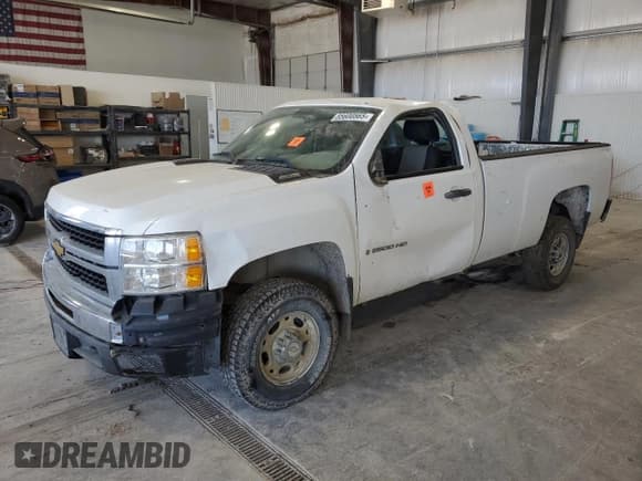 ✅ 2007 Chevrolet Silverado 2500HD 1LT • VIN: 1GCHK24K07E511824 • Lot: 85600565. Wystawiony na Copart z przebiegiem 128 908 mil. Bezpłatny archiwum sprzedaży aukcyjnych z USA i szczegółowy raport historii pojazdu na DreamBid. Zdjęcie 1.
