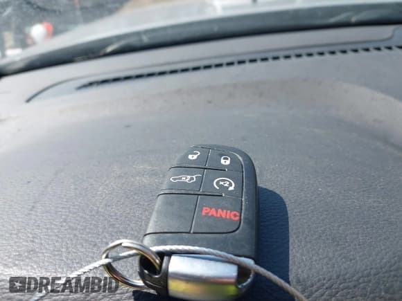 ✅ 2019 Jeep Grand Cherokee Upland • VIN: 1C4RJFAG9KC849970 • Lot: 43239812. Listed on IAAI with 94,001 mi. Free auction sales archive from the USA and detailed vehicle history report at DreamBid. Image 11.